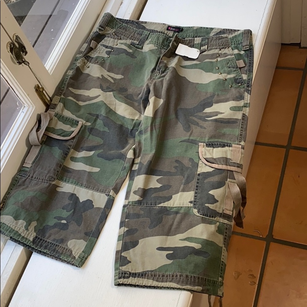 Boa style - women’s - large - walk shorts